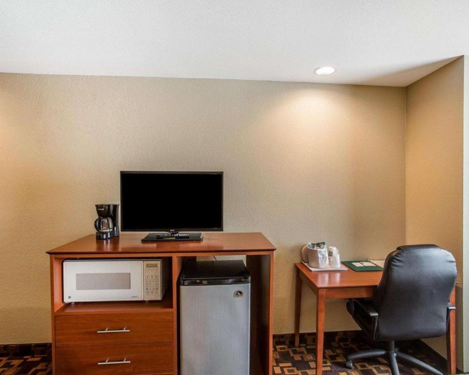 Quality Inn & Suites Mount Juliet Exteriör bild