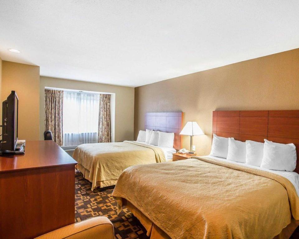 Quality Inn & Suites Mount Juliet Exteriör bild