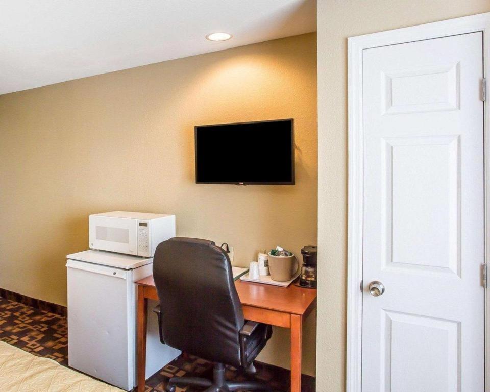 Quality Inn & Suites Mount Juliet Exteriör bild