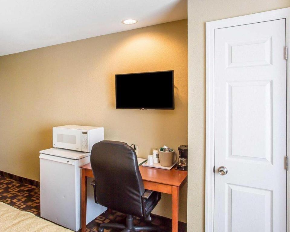 Quality Inn & Suites Mount Juliet Exteriör bild