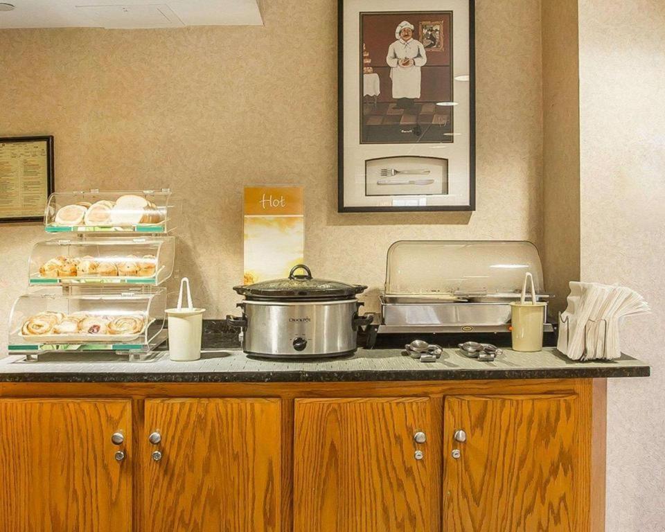 Quality Inn & Suites Mount Juliet Exteriör bild
