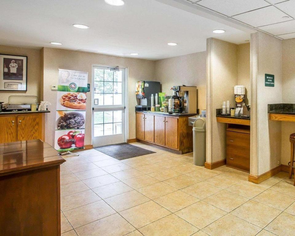 Quality Inn & Suites Mount Juliet Exteriör bild