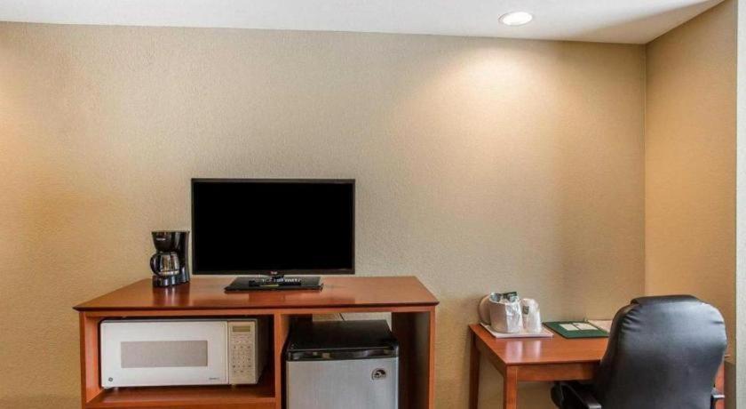 Quality Inn & Suites Mount Juliet Exteriör bild