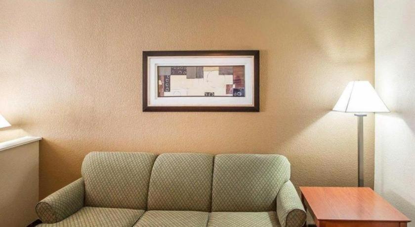 Quality Inn & Suites Mount Juliet Exteriör bild
