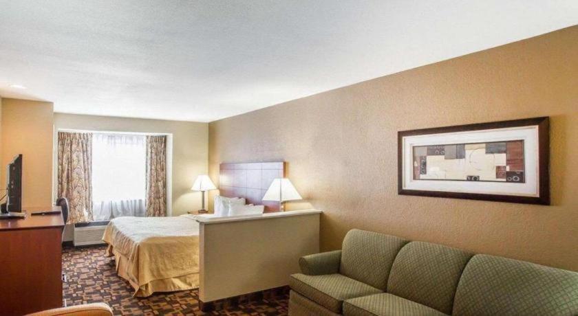 Quality Inn & Suites Mount Juliet Exteriör bild